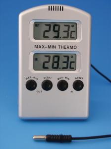 Electronic max/min thermometer