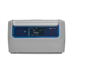 X4 Pro centrifuge