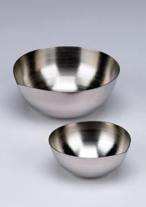 Bowls, evaporating, with spout