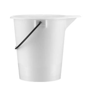 Bucket with spout